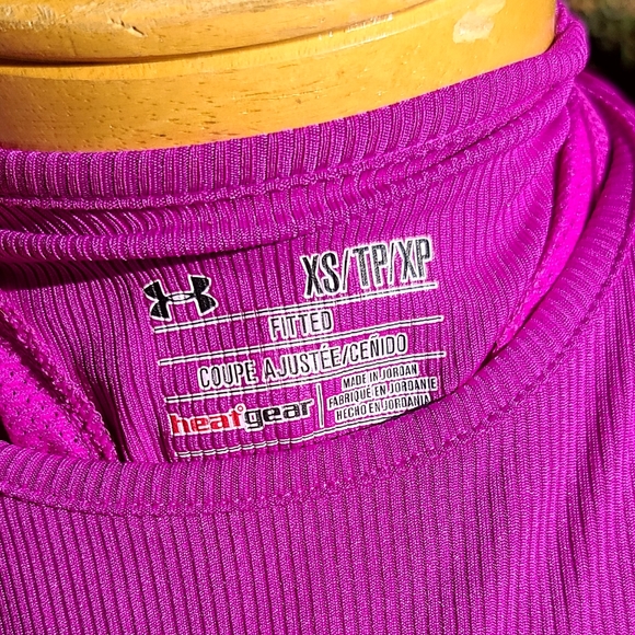 Under Armour purple workout top - Picture 4 of 4